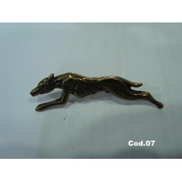 Vários Pins em metal com motivos de Caça