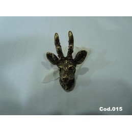 Vários Pins em metal com motivos de Caça